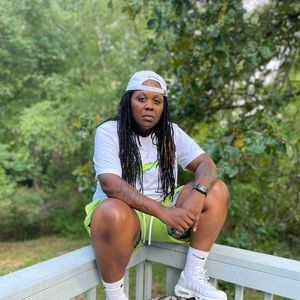 Meet your Posher, True